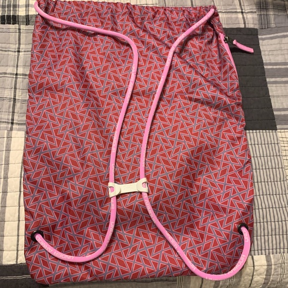 Under Armour drawstring bag BNWOT - Picture 2 of 3